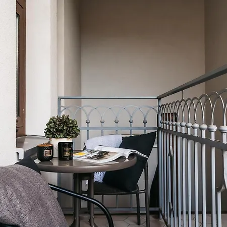 Queen - Loftaffair * كراكوفيا